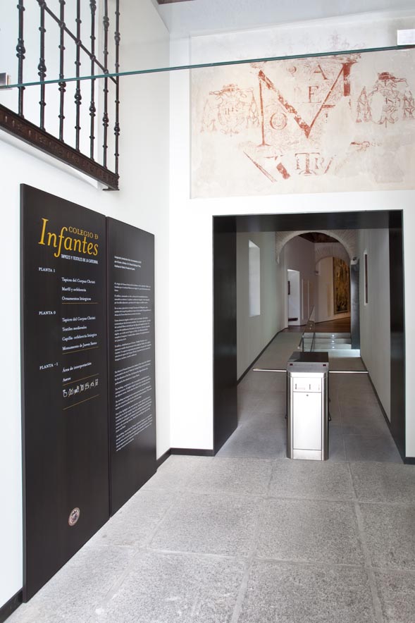 Paneles Informativos del Colegio de Infantes de Toledo