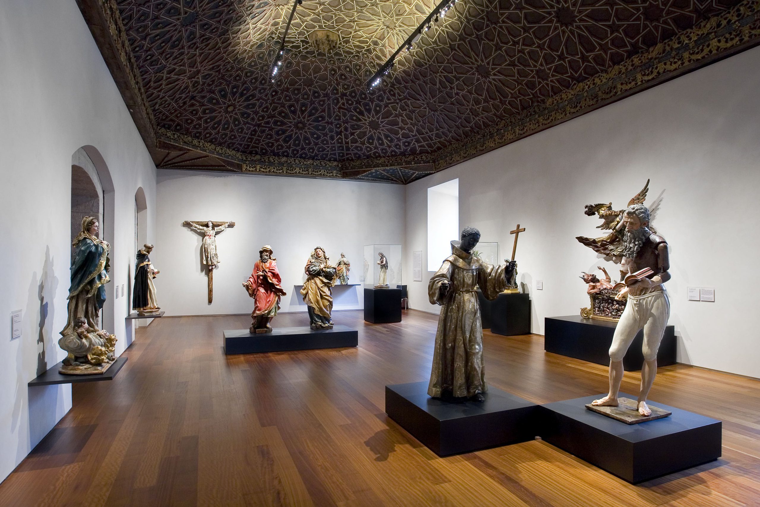 Exposición de esculturas religiosas