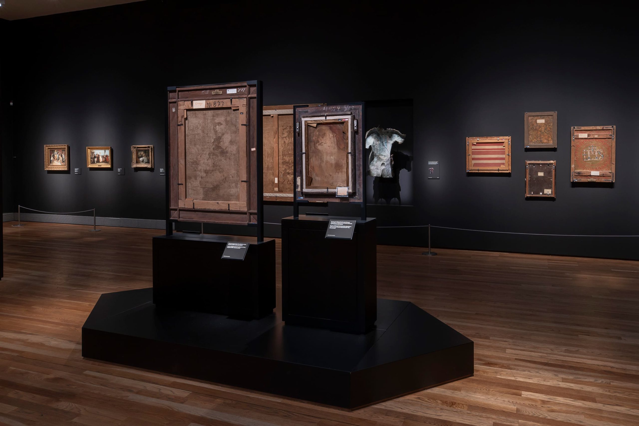 Piezas de la exposición Reversos en Museo del Prado