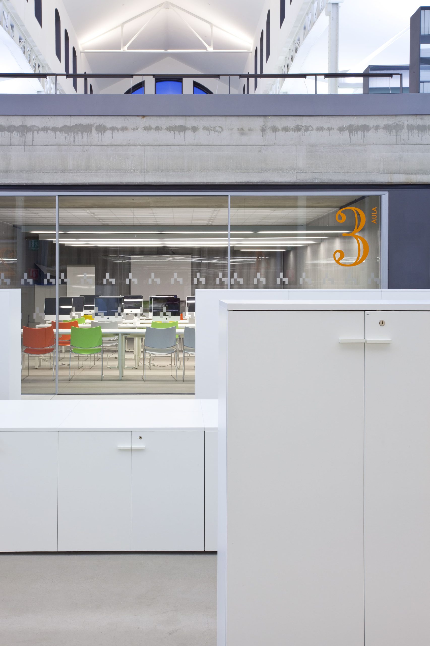 Salas interiores de la Casa del Lector